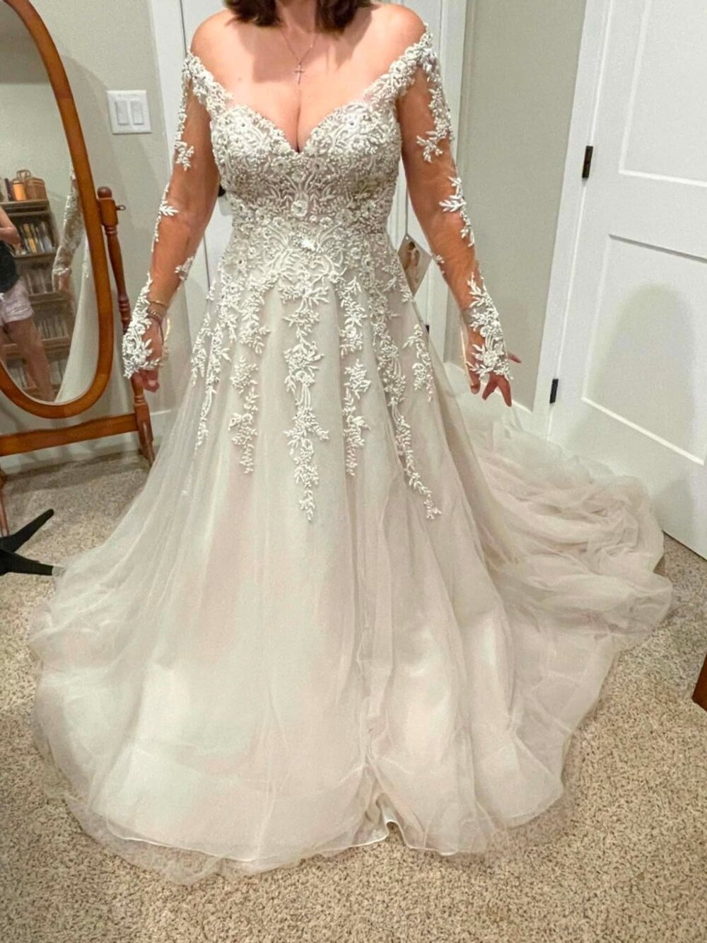 Martina Liana Wedding Dress. ML-840. Size 10